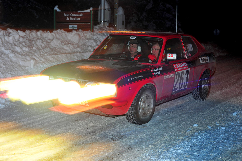 Lars Bækkelund og Arne Pagh har en sjetteplads som bedste resultat i det hårde vinterrally. Her passerer de Col de Turini i 1610 meters højde med deres Fiat 128 Coupé.
(Foto: Michael Eisenberg)